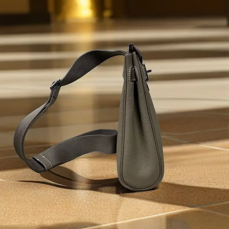 H**me5 bag 2309ya0121