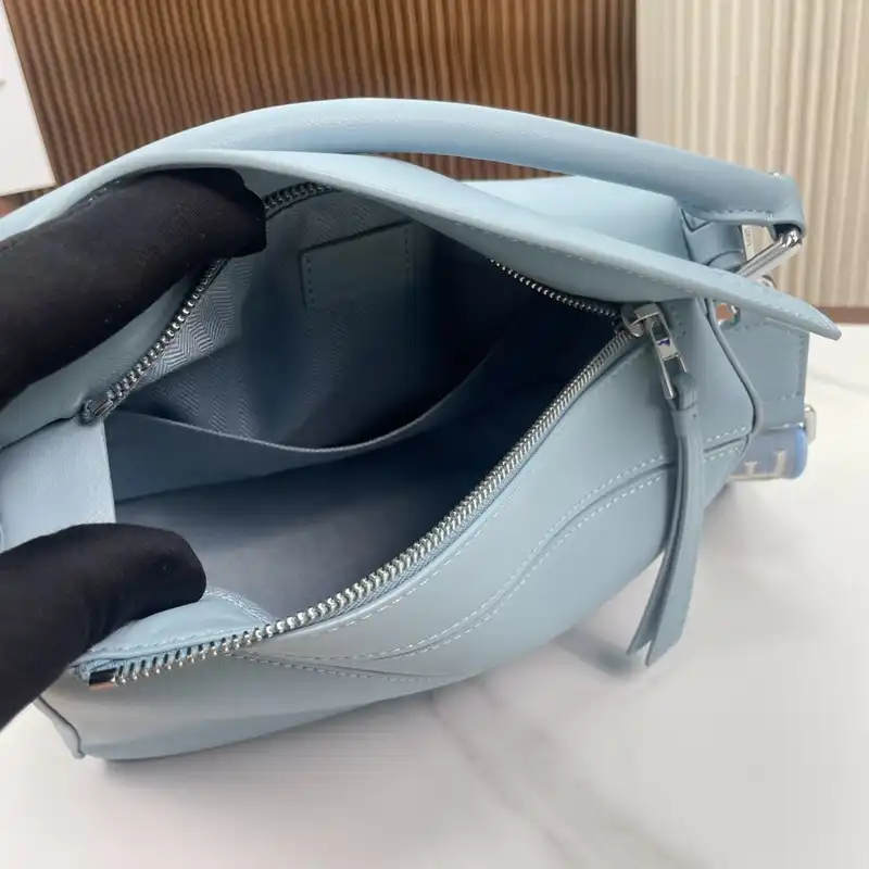 L0ew* bag 2309ya0133