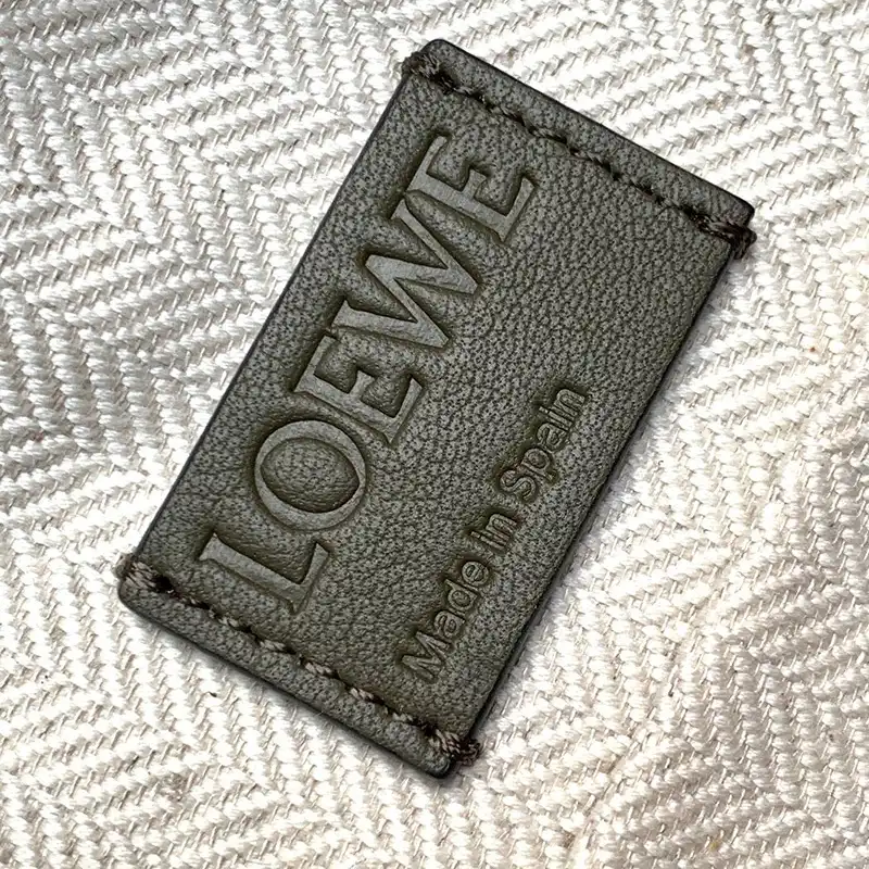 L0ew* bags 2312ya0020