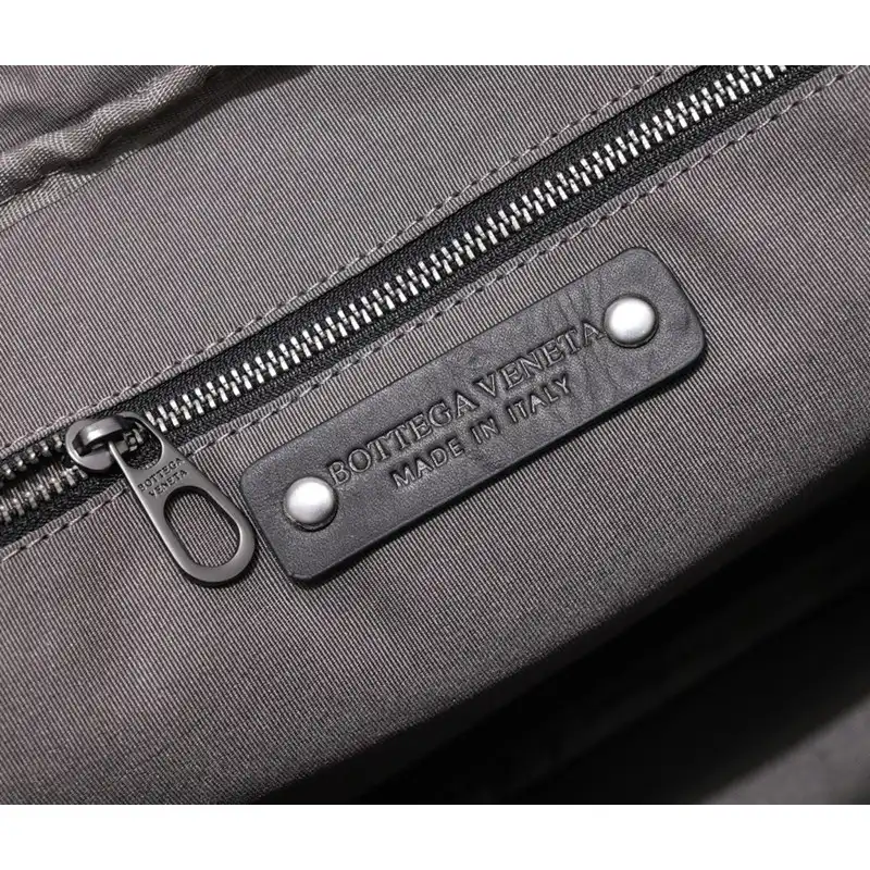 b0tt*ga Ven*ta bags 2401ya0006