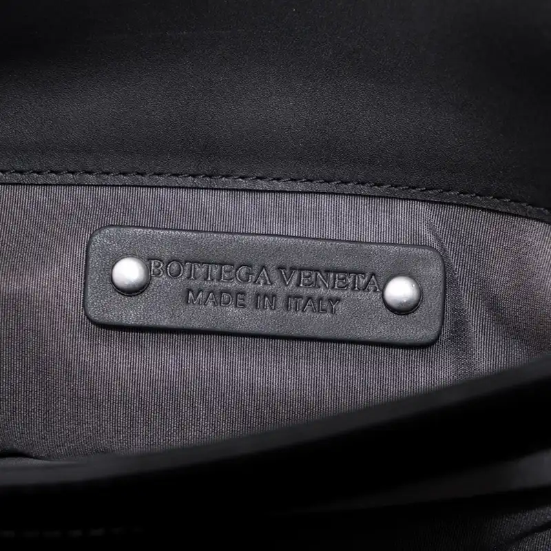 b0tt*ga Ven*ta bags 2401ya0008