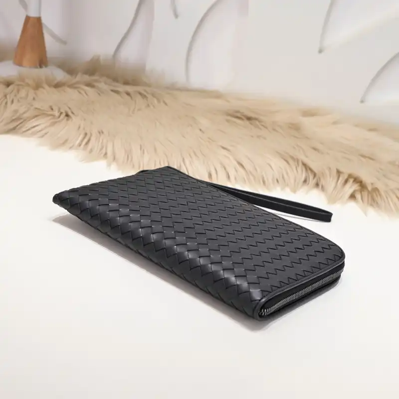 b0tt*ga Ven*ta bags 2401ya0010