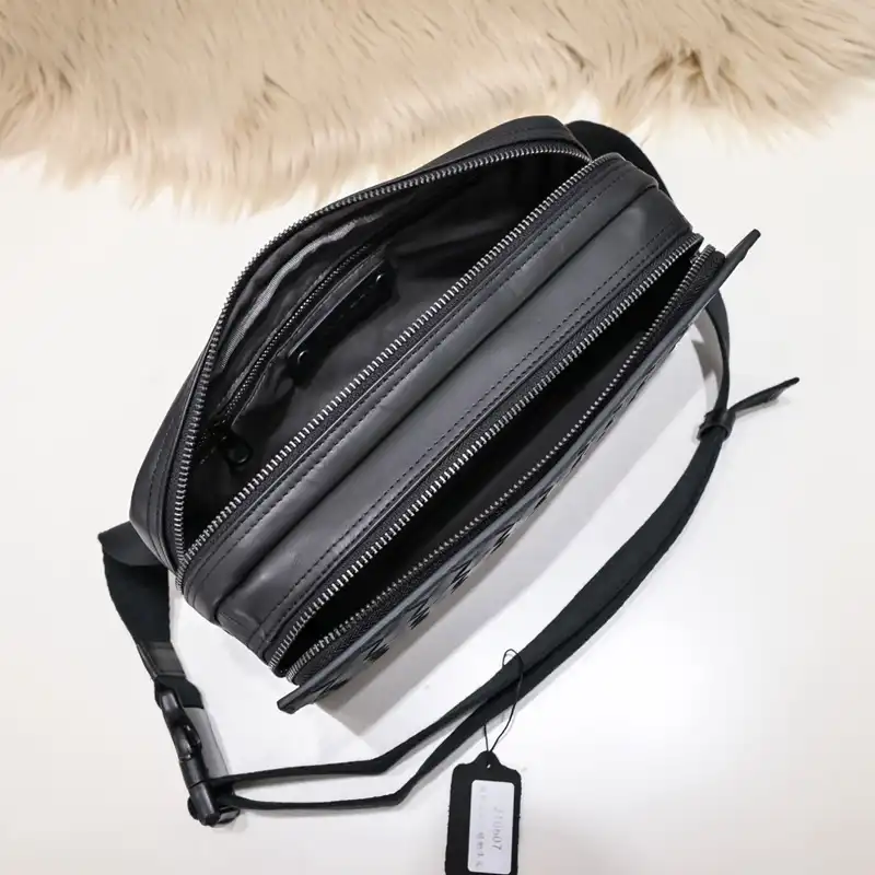 b0tt*ga Ven*ta bags 2401ya0017