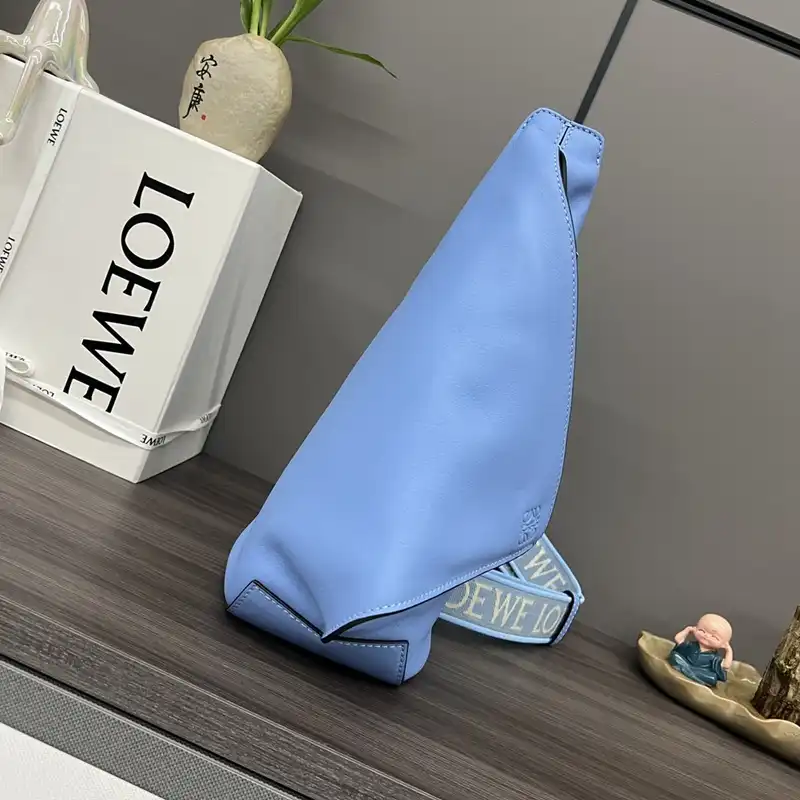 L0ew* bags 2404ya0085