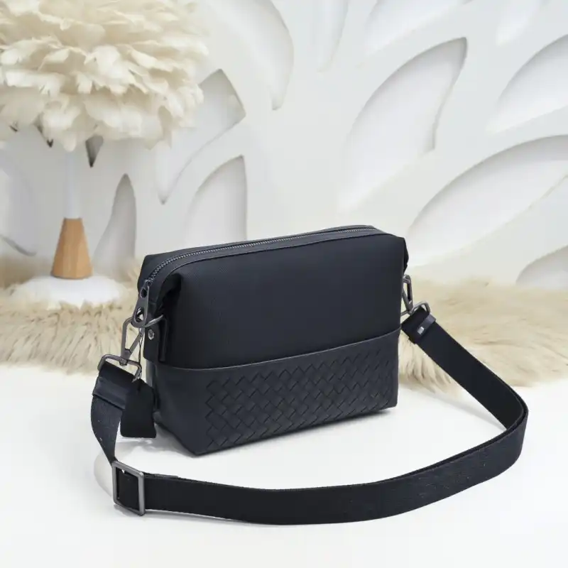 b0tt*ga Ven*ta bags 2406ya0003