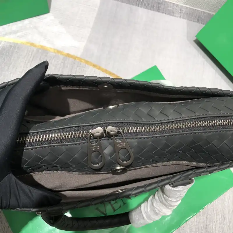 b0tt*ga Ven*ta bags 2406ya0019