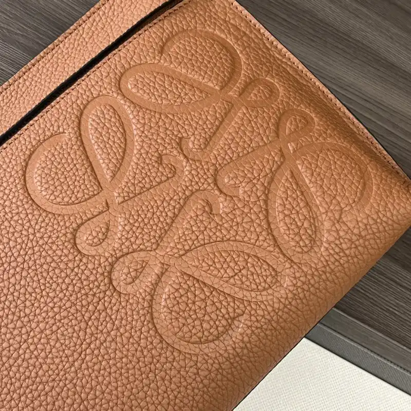 L0ew* bags 2406ya0162