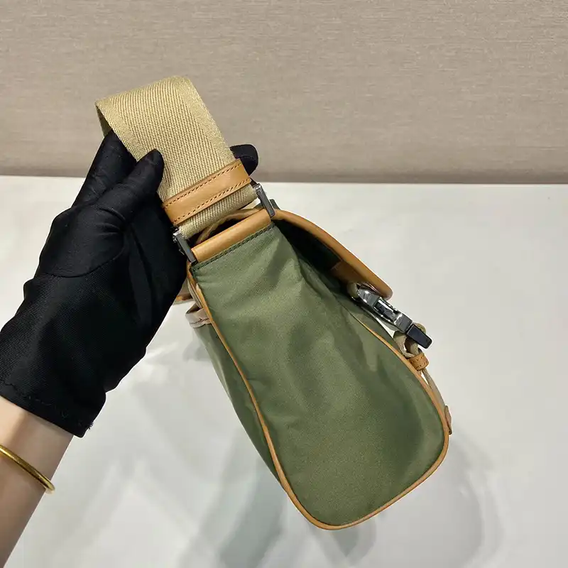 Pra*a bags 2407yz0056