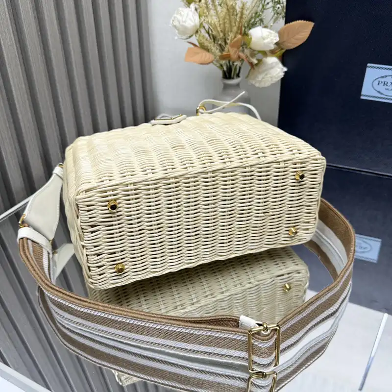 Pra*a bags 2408ya0163