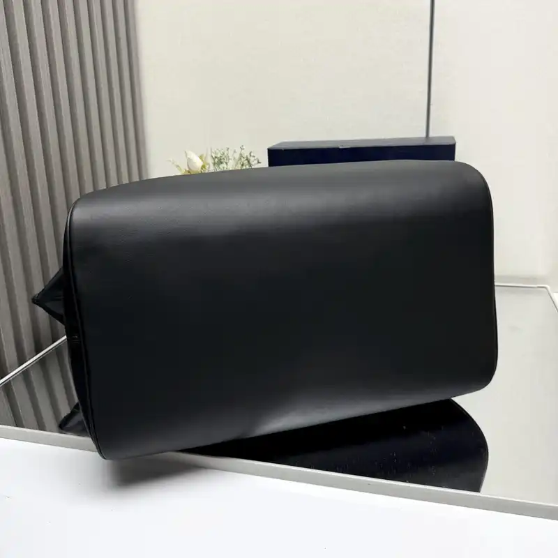 Pra*a bags 2408ya0184