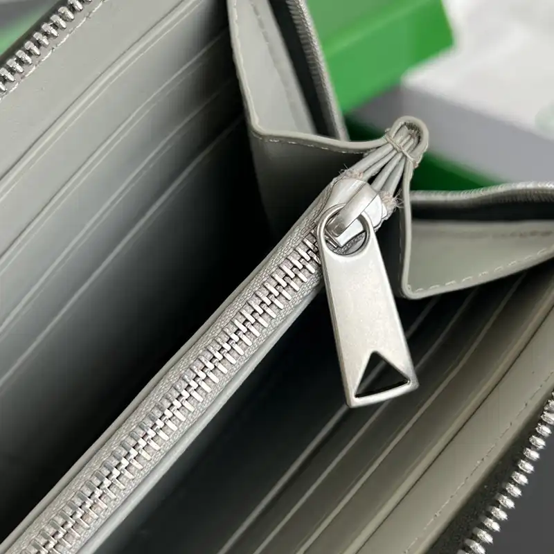 b0tt*ga Ven*ta bags 2409sf0022