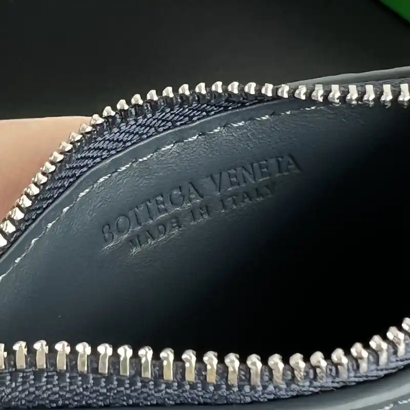 b0tt*ga Ven*ta bags 2409sf0104