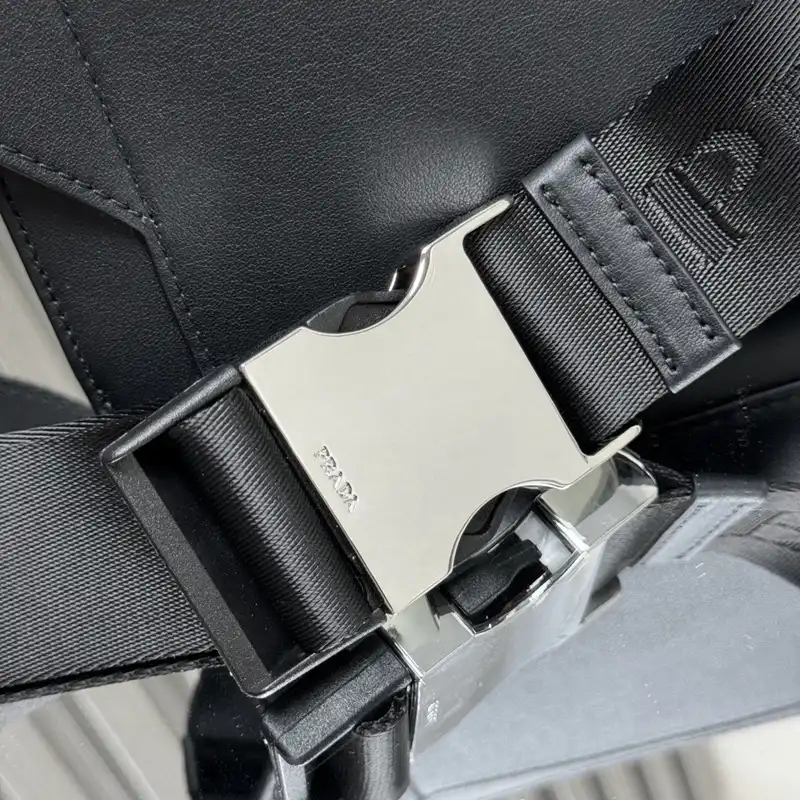 Pra*a bags 2409ya0002