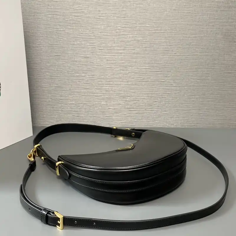 Pra*a bags 2409ya0115