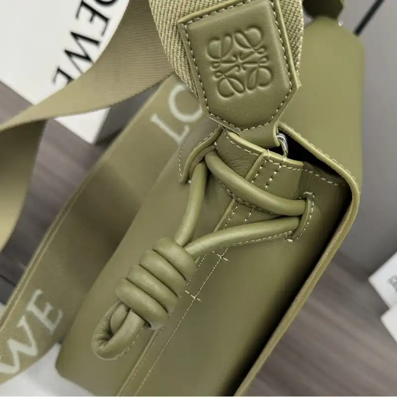 L0ew* bags 2410ya0149