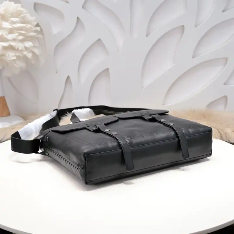 b0tt*ga Ven*ta bags 2411ya0049