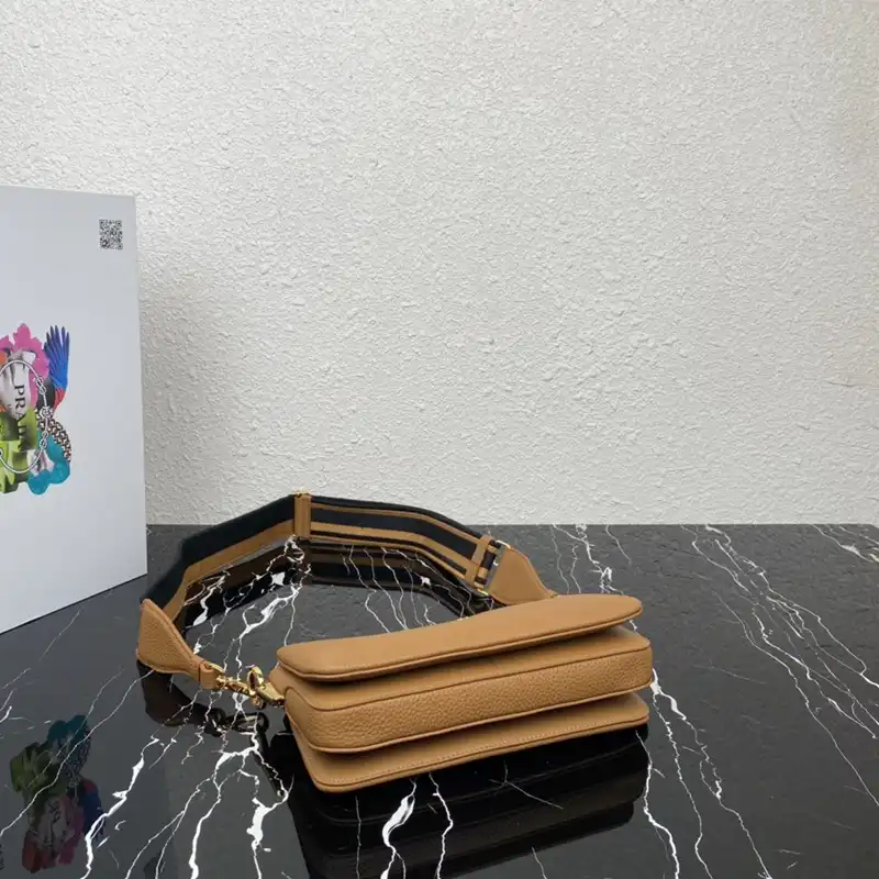 Pra*a bags 2411ya0112