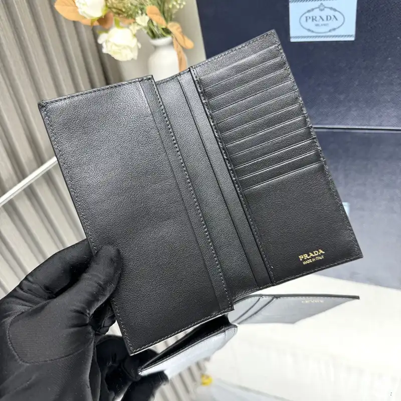 Pra*a bags 2411ya0124