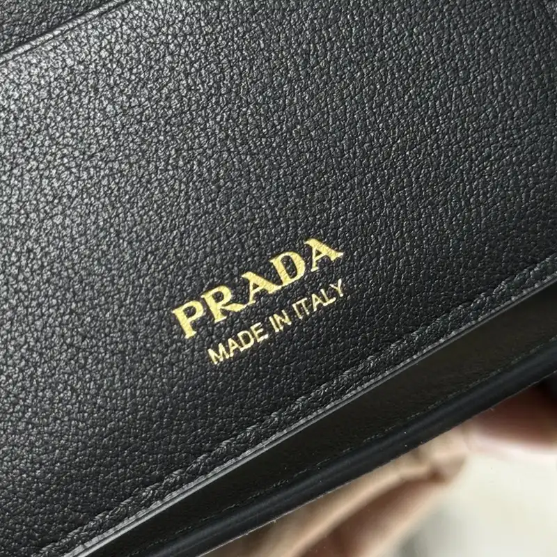Pra*a bags 2411ya0126