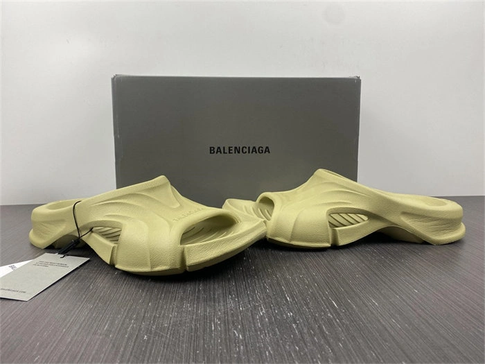 Lightweight BLCG SLIPPERS 5584