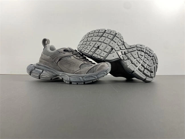 Colorful Balenciaga 3XL 230  759693 W3XLH 4343