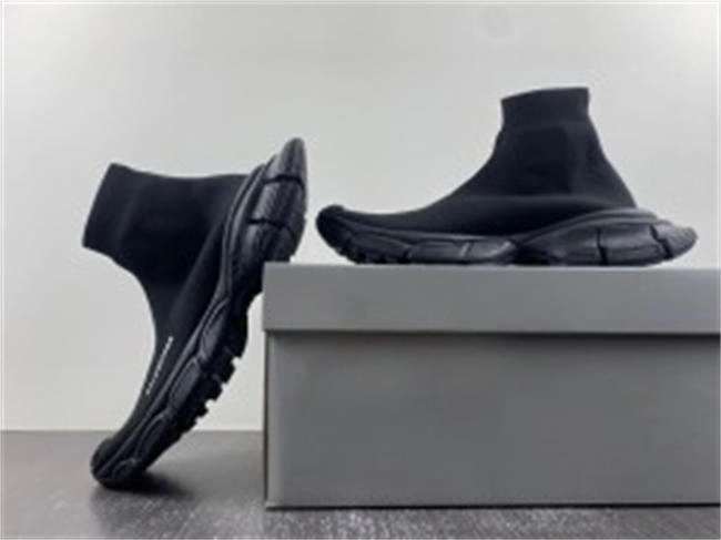 Balenciaga 758483 W2DG1 Practical 4356