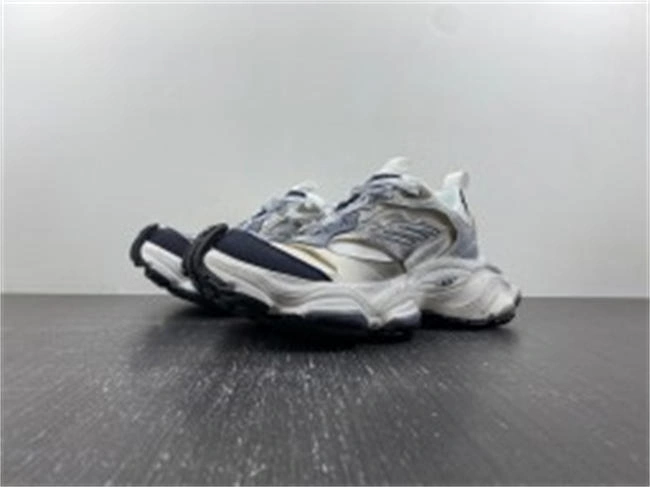 Balenciaga 785756 W2MV1 HighPerformance 4359