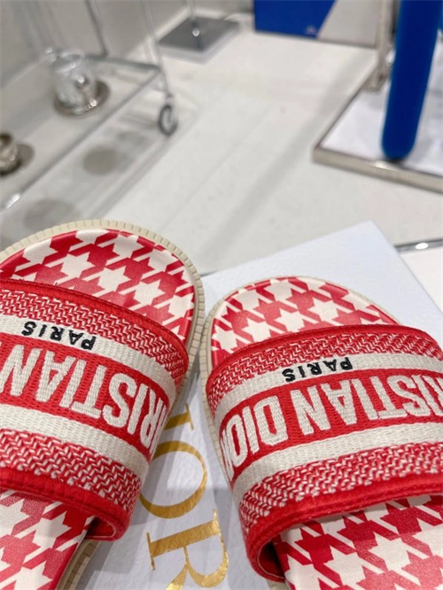 SportInspired Dio Slipper 5819