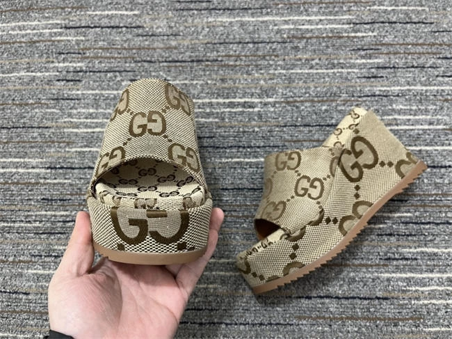 G*u*i side women comfortable 485