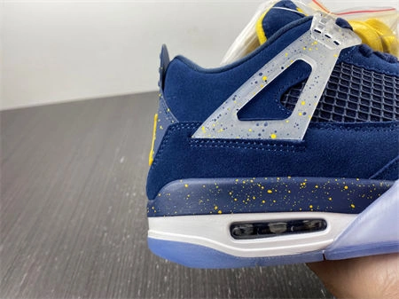 Jordan 4 Retro Michigan AJ4- Soft 3938