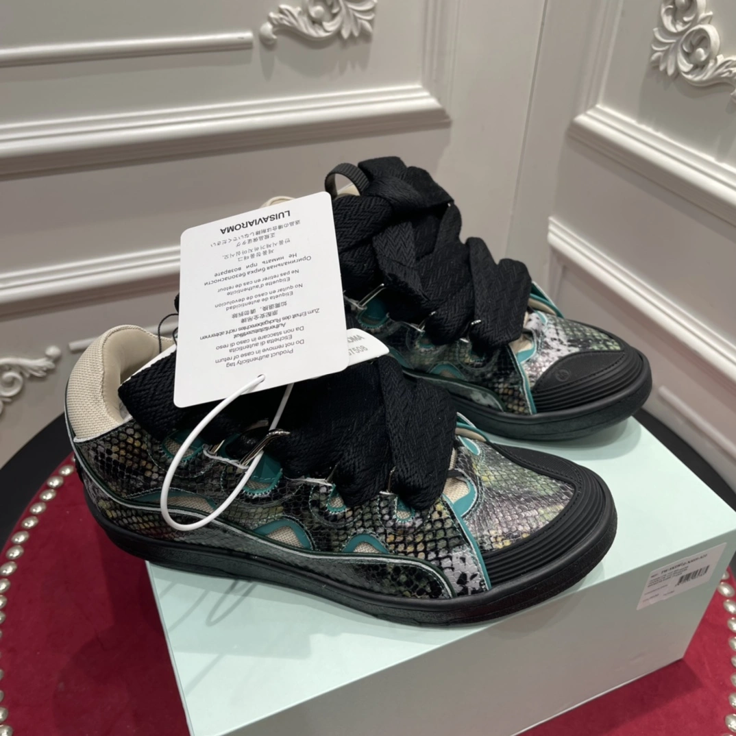 Classic Lanvon Curb Sneaker 996