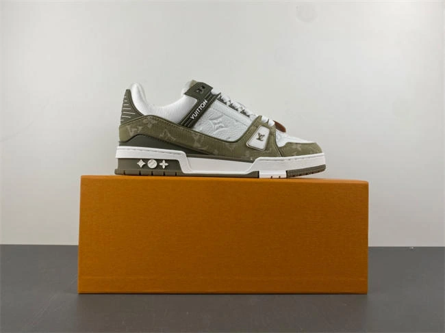 l0vis Vvtt0n lv trainer popular 1646