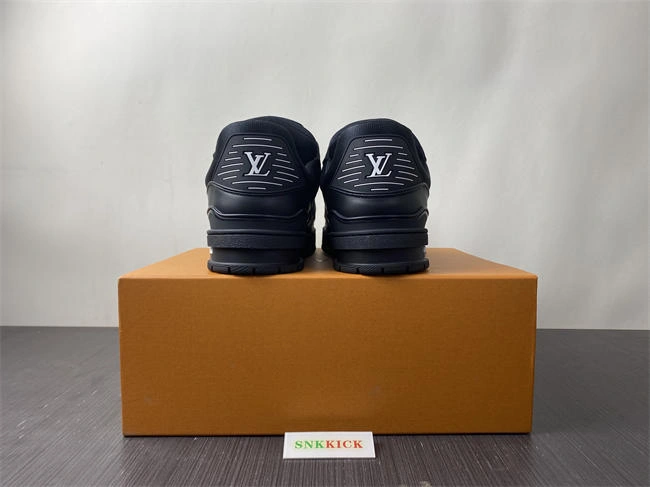 compact l0vis Vvtt0n 1647