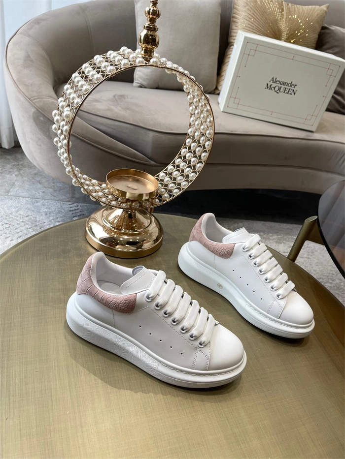 Elegant Mc Queen 2534