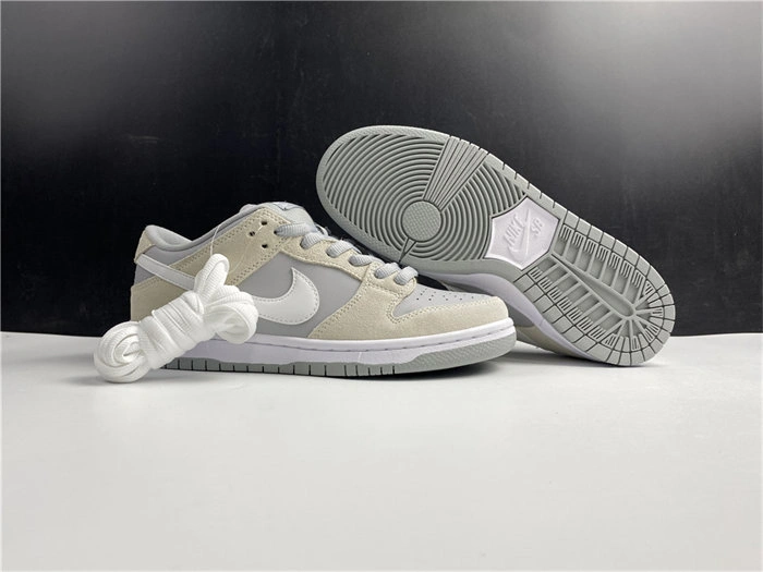 Nike SB Dunk Low Summit White Wolf Grey AR0778- TravelReady 4924