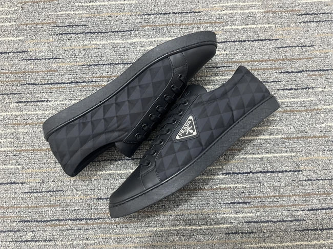 Pra*a leather sneaker sportinspired 3310