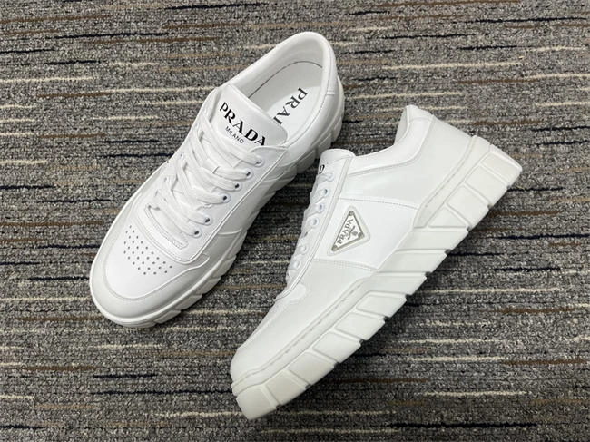 Pra*a sneaker affordable 3371