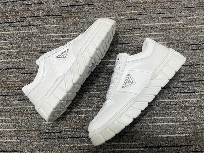 Pra*a sneaker affordable 3371