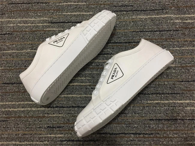 sportinspired Pra*a sneaker 3376