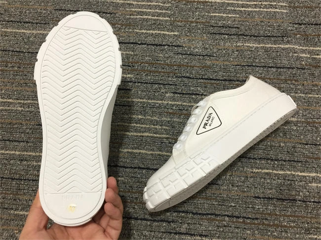 sportinspired Pra*a sneaker 3376