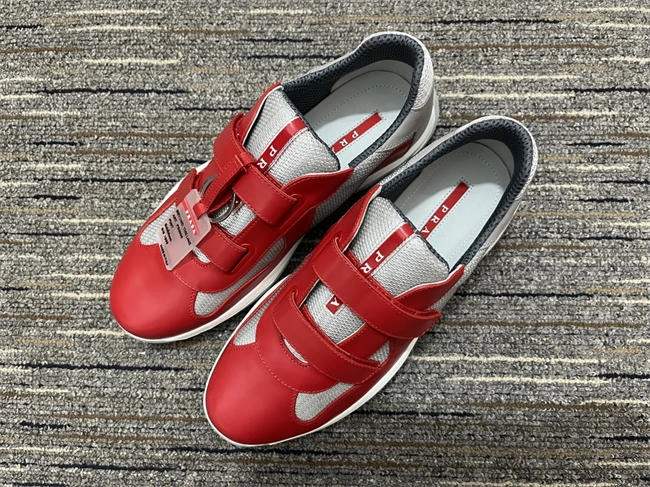 modern Pra*a sneaker 3361